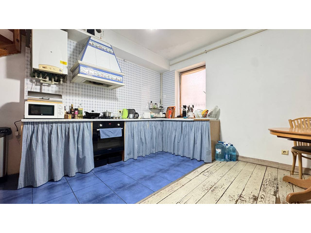 4 ком. 90м² , 4/5 этаж