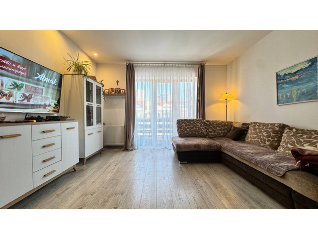 4 ком. 90м² , 4/5 этаж