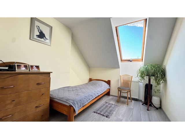 4 ком. 90м² , 4/5 этаж