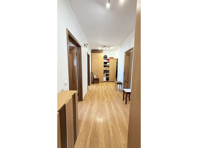 3-к. квартира, 80 м², 7/17 эт. ул. Интернациональная