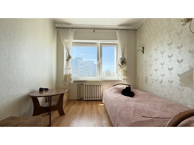 3-к. квартира, 80 м², 7/17 эт. ул. Интернациональная