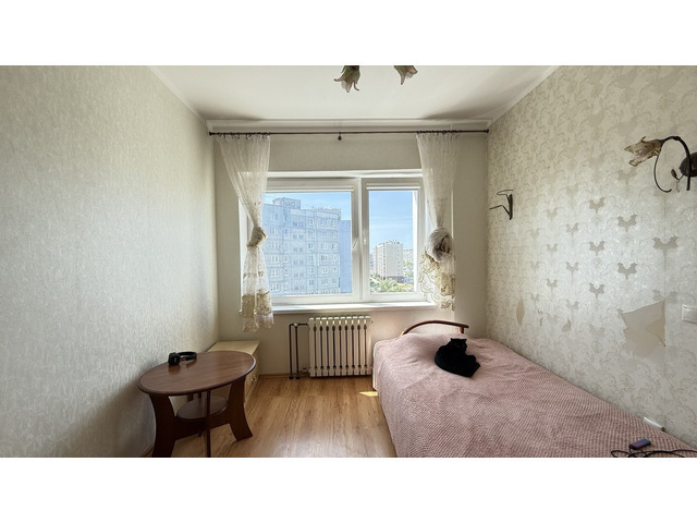 3-к. квартира, 80 м², 7/17 эт. ул. Интернациональная