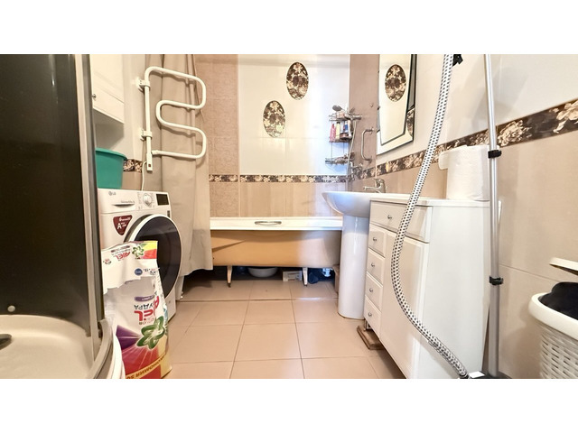 3-к. квартира, 80 м², 7/17 эт. ул. Интернациональная
