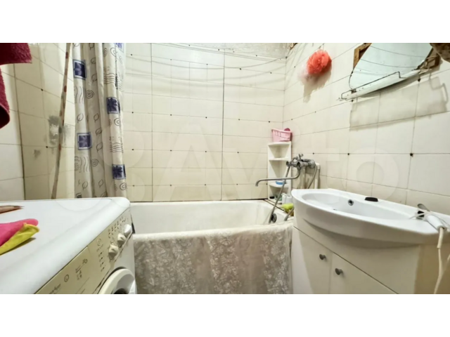 3-к. квартира, 60 м², 3/5 эт. ул. Батальная